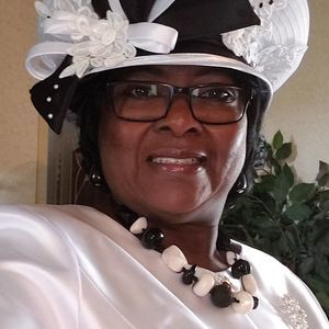 Meet your Posher, Janet